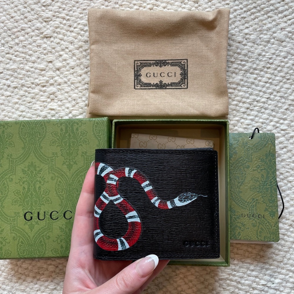 Gucci snake wallet